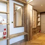 Alaska 7 130 M2 Balcony In Parking * Val Thorens